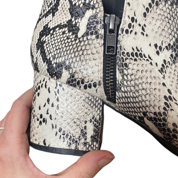 Seychelles Mist Leather Python Snake Print Ankle Booties - Picture 4 of 9